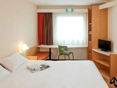 Ibis Rostock Am Stadthafen Extérieur photo